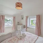 4 Bed In Grange -over- Sands Oc-lcc71 *