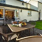 4 Bed In Grange -over- Sands Oc-lcc71 펜션