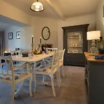 4 Bed In Grange -over- Sands Oc-lcc71 펜션 *