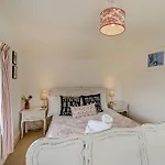 4 Bed In Grange -over- Sands Oc-lcc71 카트멜