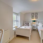 4 Bed In Grange -over- Sands Oc-lcc71 카트멜