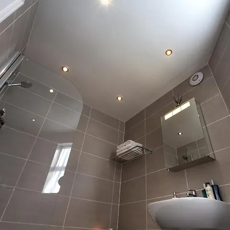 4 Bed In Grange -over- Sands Oc-lcc71 *