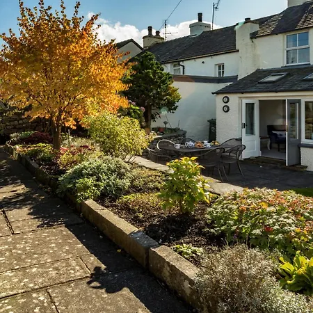 펜션 4 Bed In Grange -over- Sands Oc-lcc71 카트멜