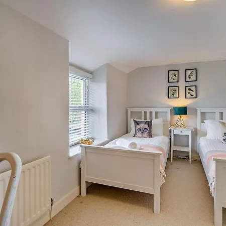 4 Bed In Lcc71 Holiday home *