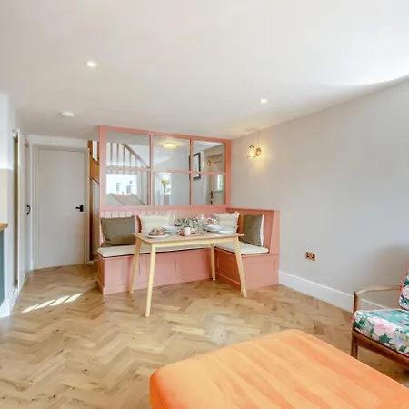 4 Bed In Grange -over- Sands Oc-lcc71