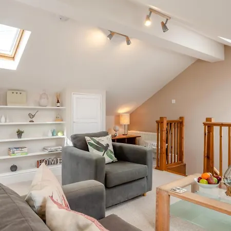 4 Bed In Grange -over- Sands Oc-lcc71