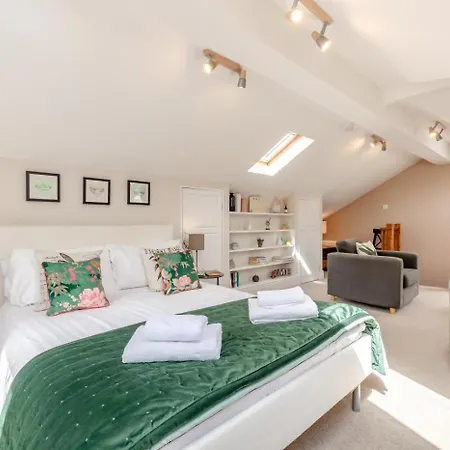 4 Bed In Grange -over- Sands Oc-lcc71